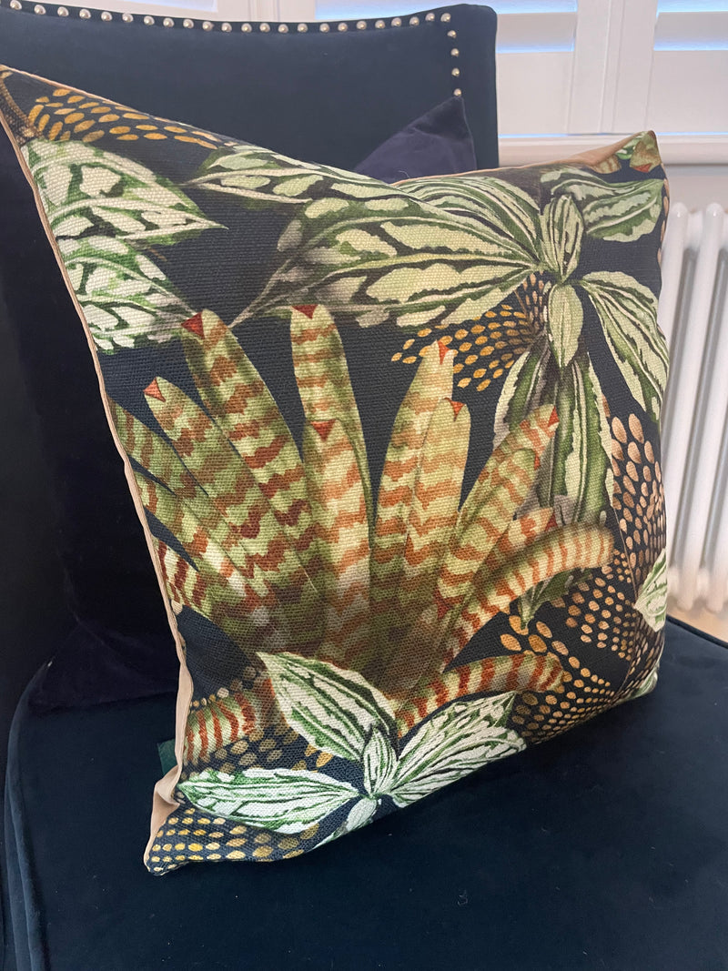 Magori leaf print cushion