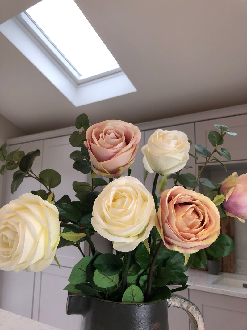 White Vienna rose single stem