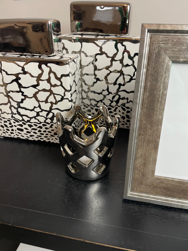 Silver crown candle holder