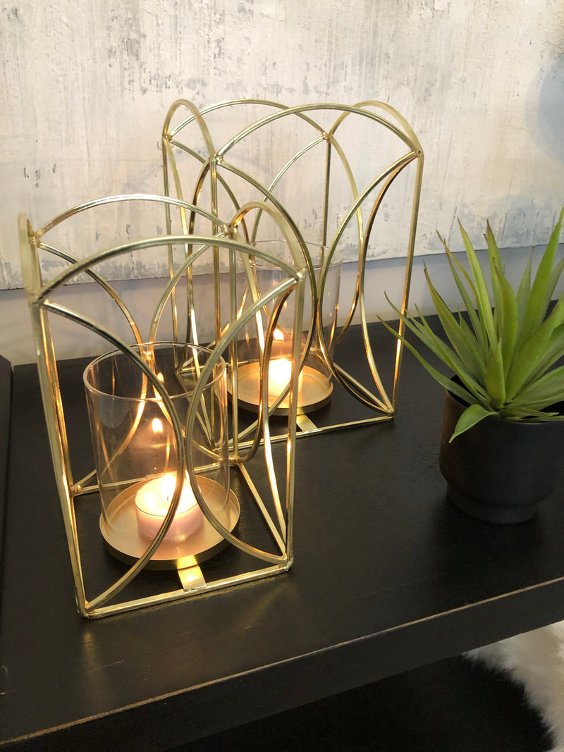 Store seconds Gold Metal Lantern medium