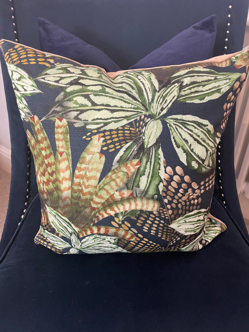 Magori leaf print cushion