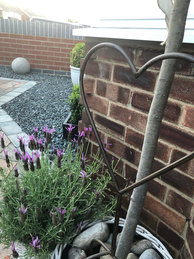 Small heart metal garden stake